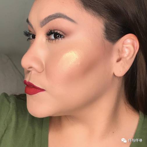 蕾哈娜彩妆品牌名字,蕾哈娜的彩妆品牌生命周期分析