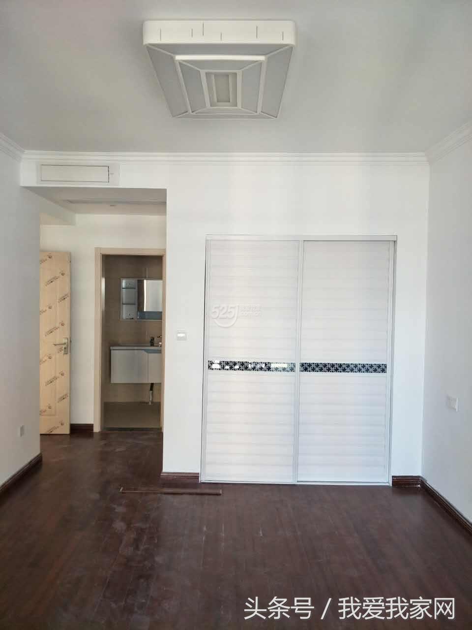 有个大阳台真好,有个阳台落地窗的房间