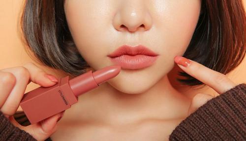 还在涂樱花唇?来个秋冬必入口红大盘点,最后还是姨妈色赢了!