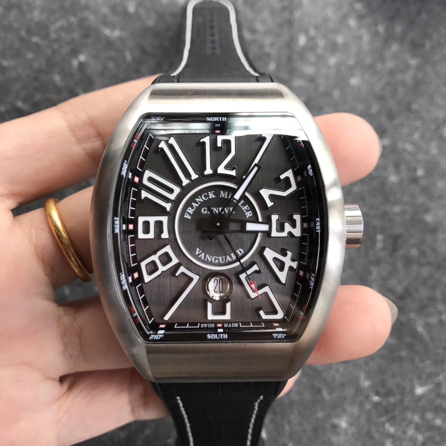 法兰克穆勒机芯满钻,法兰克穆勒男神秘时间腕表