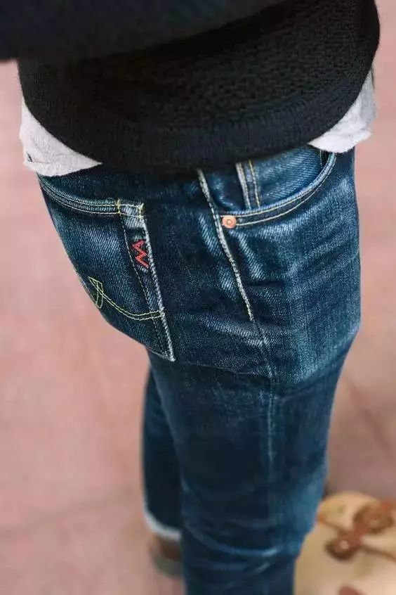 牛仔裤2000价位左右品牌,二百多元的牛仔裤真的好吗