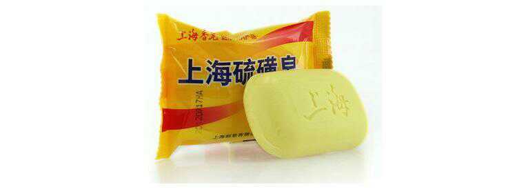 脸上毛孔里挤出白色条状是螨虫吗,脸上长螨虫的表现你中招了吗