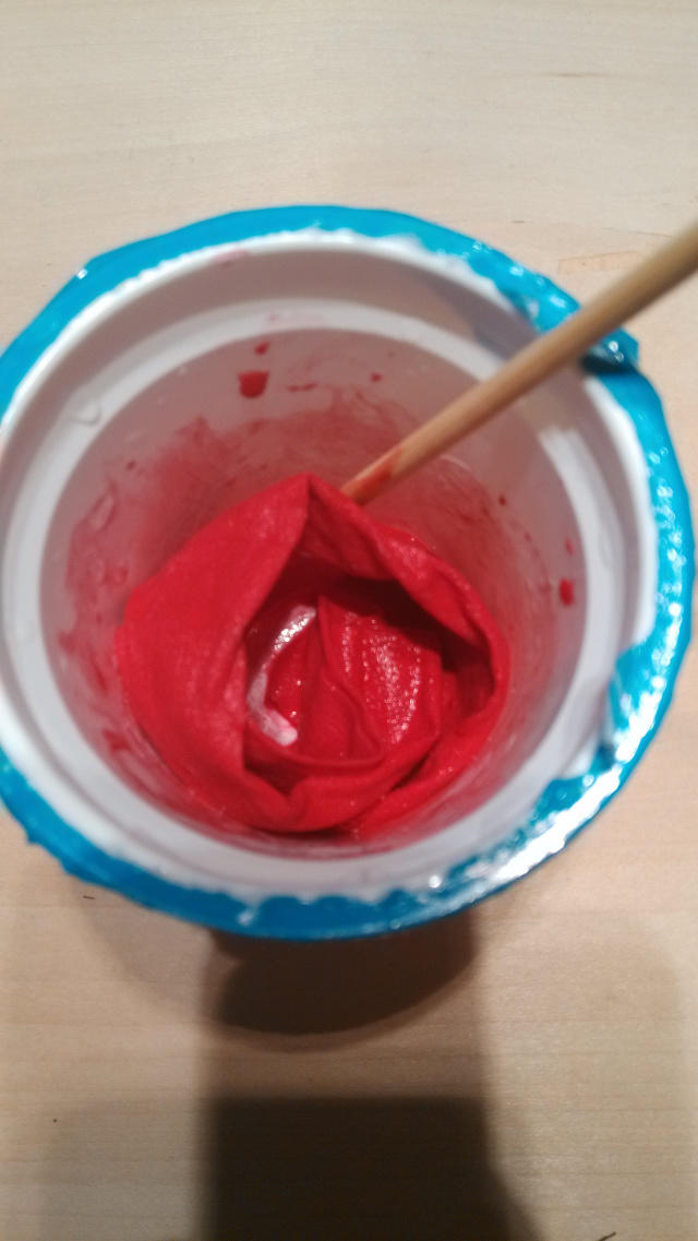 为茶室添一缕梅香,只需卫生纸与铁丝的完美结合