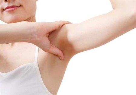 湿气重怎么办最快最有效的办法,湿气重怎么办一个小方法轻松搞定