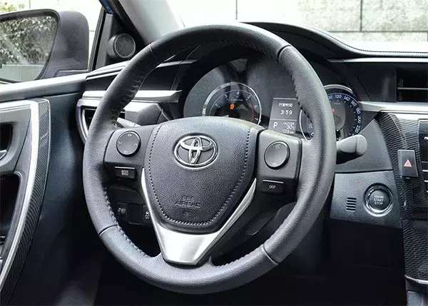 帝豪gl和卡罗拉选哪个好,卡罗拉和吉利帝豪gl