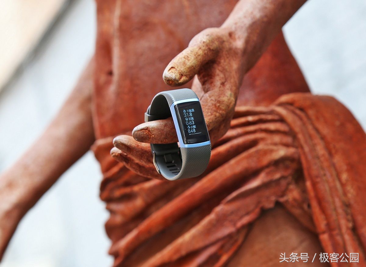 长跑黑科技手环,马拉松智能运动手环推荐