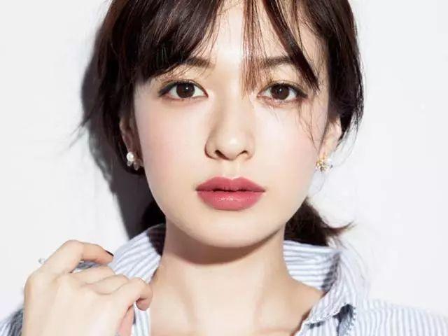 腮红颜色很多,腮红哪个颜色比较自然一点