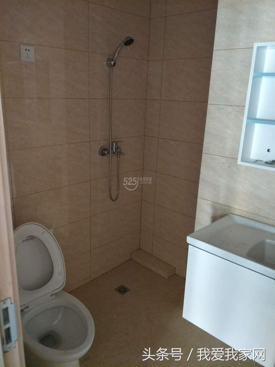 有个大阳台真好,有个阳台落地窗的房间