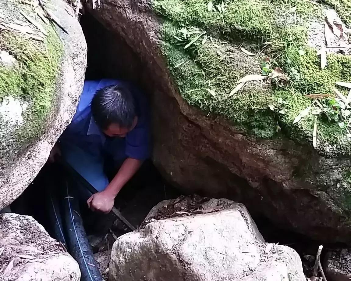 30年间从学徒到大师,46岁他隐居黄山脚下匠心造出2000㎡避世山居