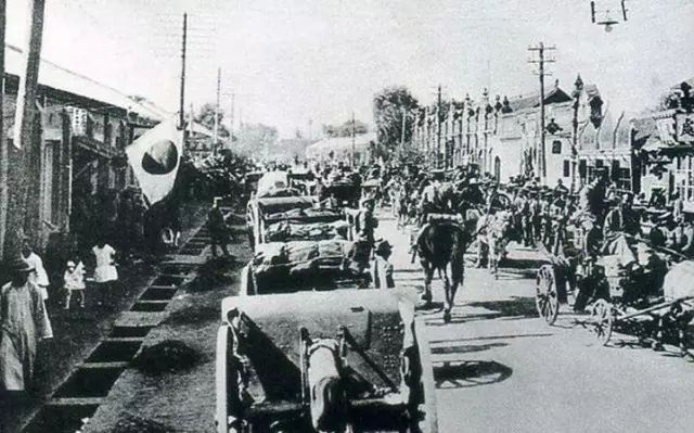 忆闻｜被扣上“不抵抗将军”的张学良，究竟懂不懂打仗？