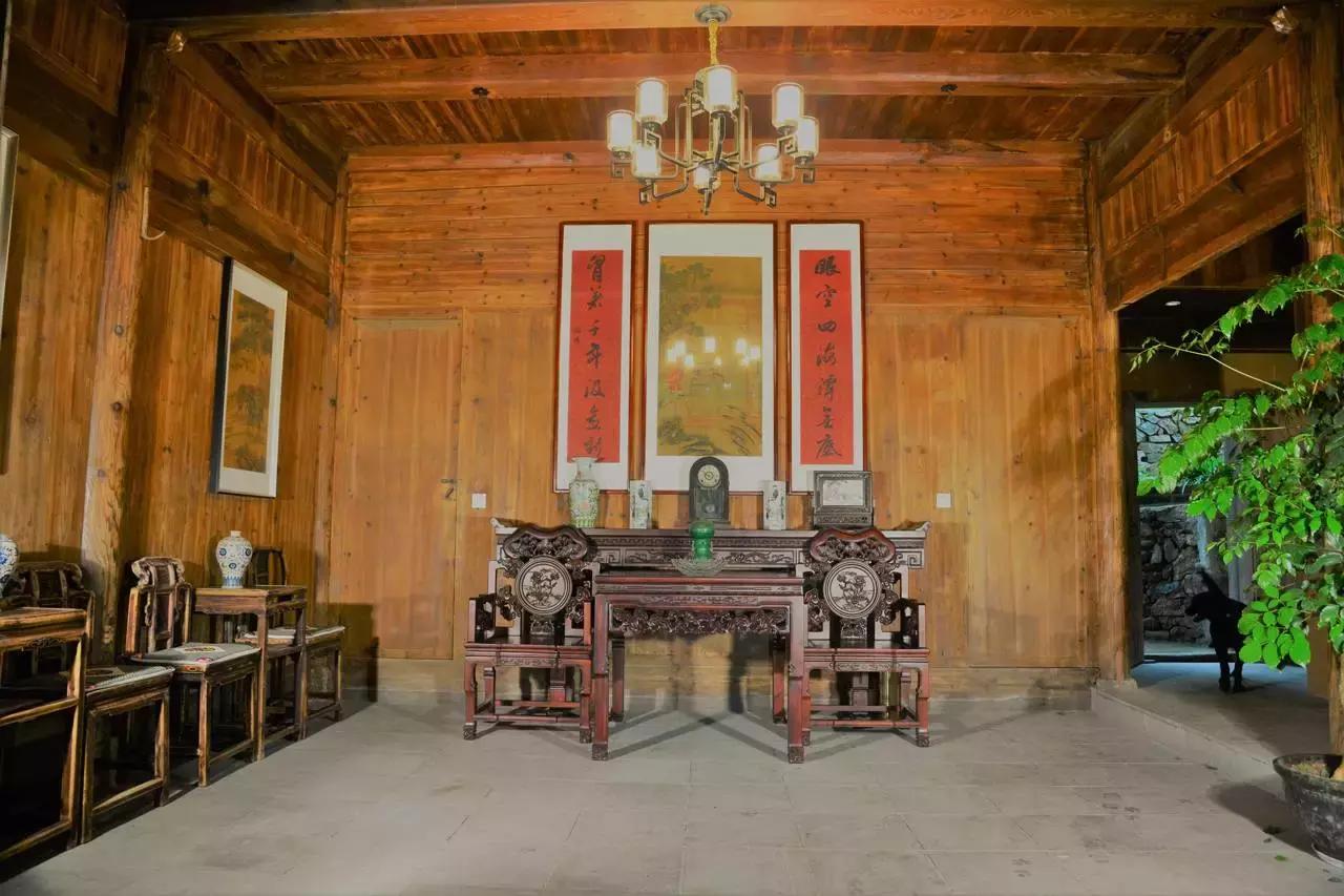 30年间从学徒到大师,46岁他隐居黄山脚下匠心造出2000㎡避世山居