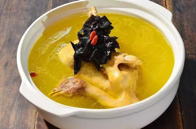 30年间从学徒到大师,46岁他隐居黄山脚下匠心造出2000㎡避世山居