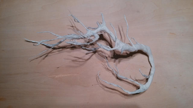 为茶室添一缕梅香,只需卫生纸与铁丝的完美结合