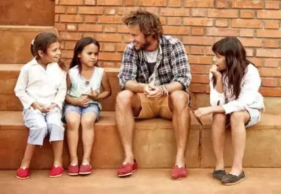 yeezy网红洞洞鞋,yeezysuperstar鞋