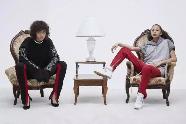 潮牌vetements带俄罗斯字母,vetement官方旗舰店潮牌