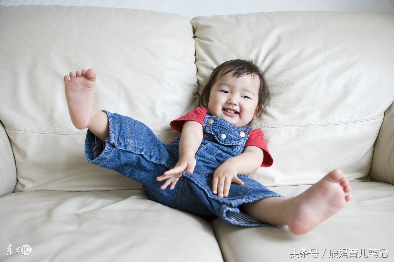 幼儿园孩子的衣着注意事项,宝宝上幼儿园衣服要穿几天