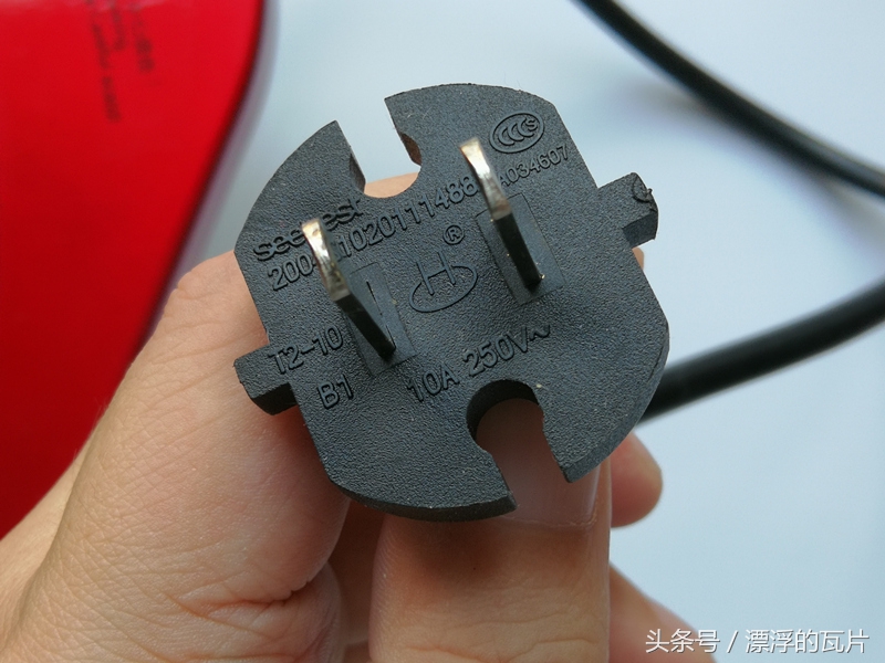 老式电磁炉用一般的锅炒菜会糊吗,电磁炉out2烧了