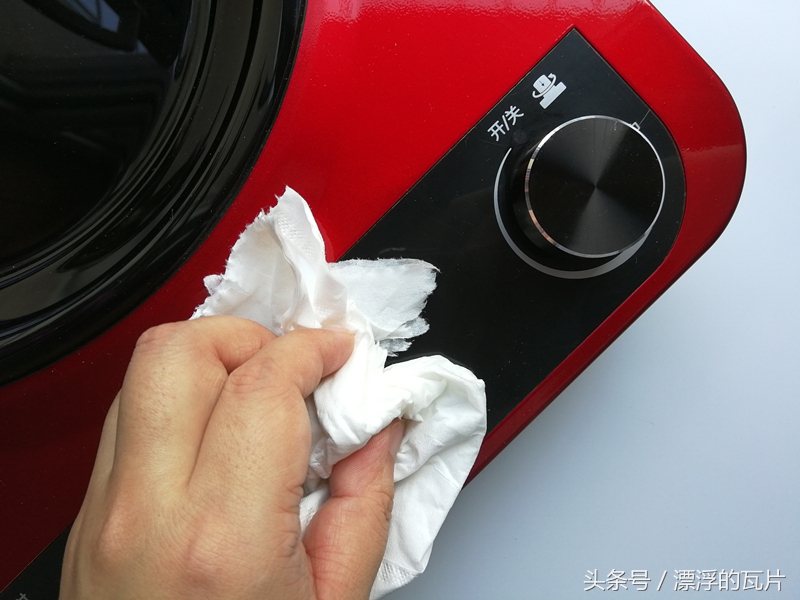 老式电磁炉用一般的锅炒菜会糊吗,电磁炉out2烧了