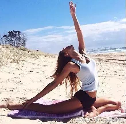 学瑜伽是去瑜伽馆好还是健身房好,瑜伽是自学好还是去健身房好