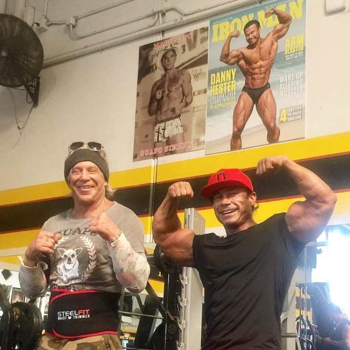 健身过程中喝肌酸长肉吗,健身的时候喝肌酸有什么好处