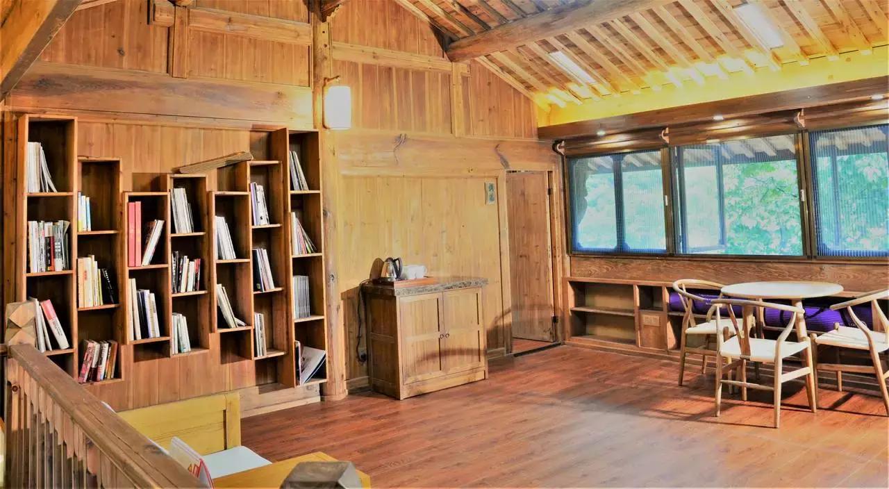 30年间从学徒到大师,46岁他隐居黄山脚下匠心造出2000㎡避世山居