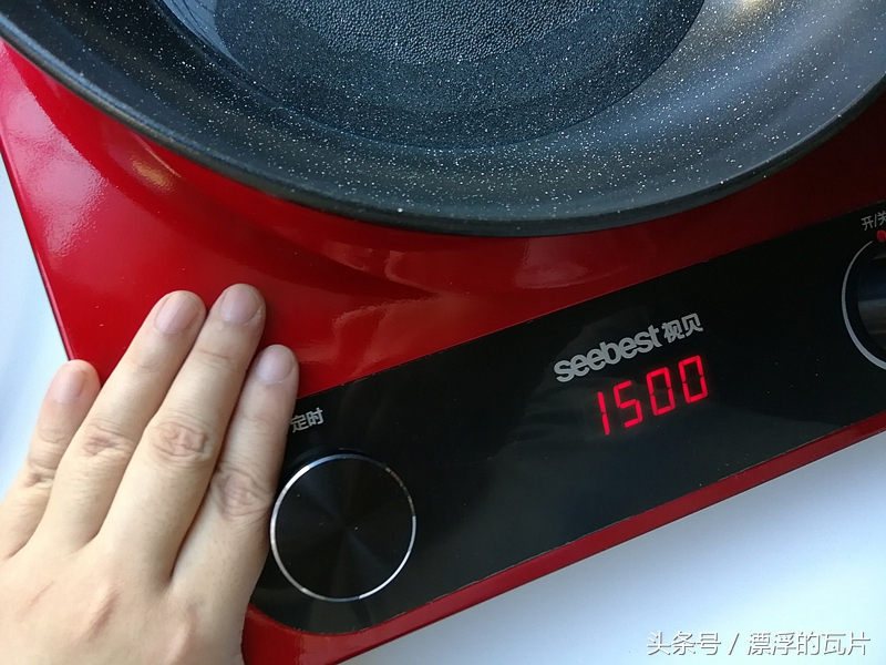 老式电磁炉用一般的锅炒菜会糊吗,电磁炉out2烧了