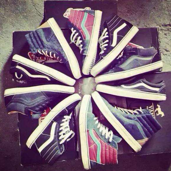 VANS这鞋就是为高富帅量身打造的，穷屌丝还是买莆田货去吧