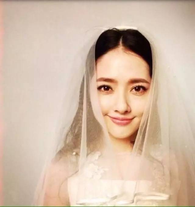 额头小适合刘海还是没有刘海,高额头适合的减龄刘海