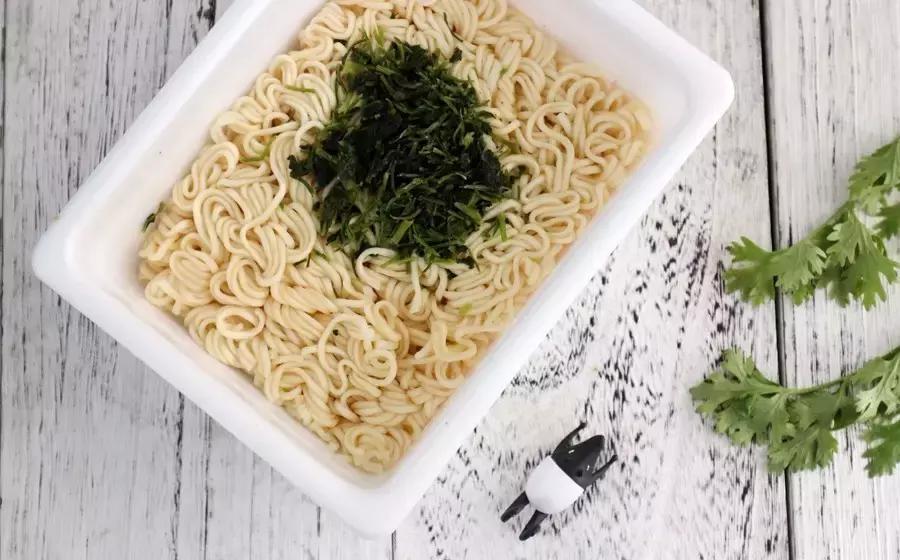 测了17款“网绿”香菜零食，种下了这几样草