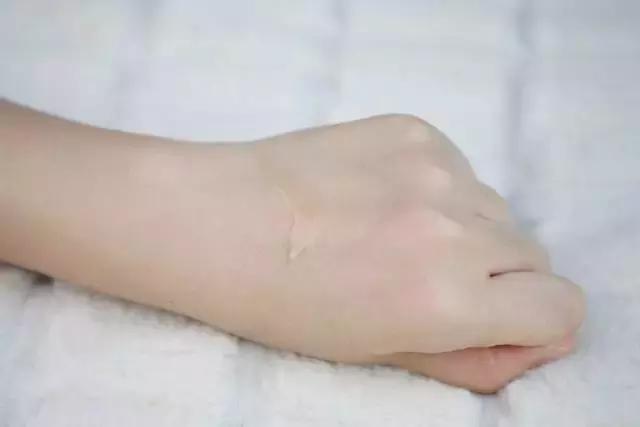 好用的美白精华推荐便宜,德玛森氏美白精华好用吗