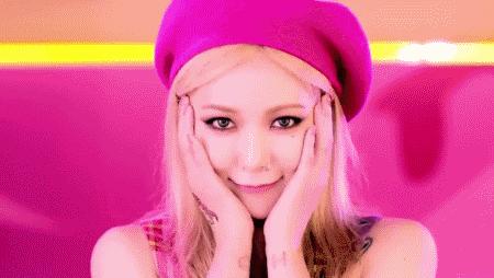 当一个男生开始戴美瞳,当一个男生开始戴美瞳时