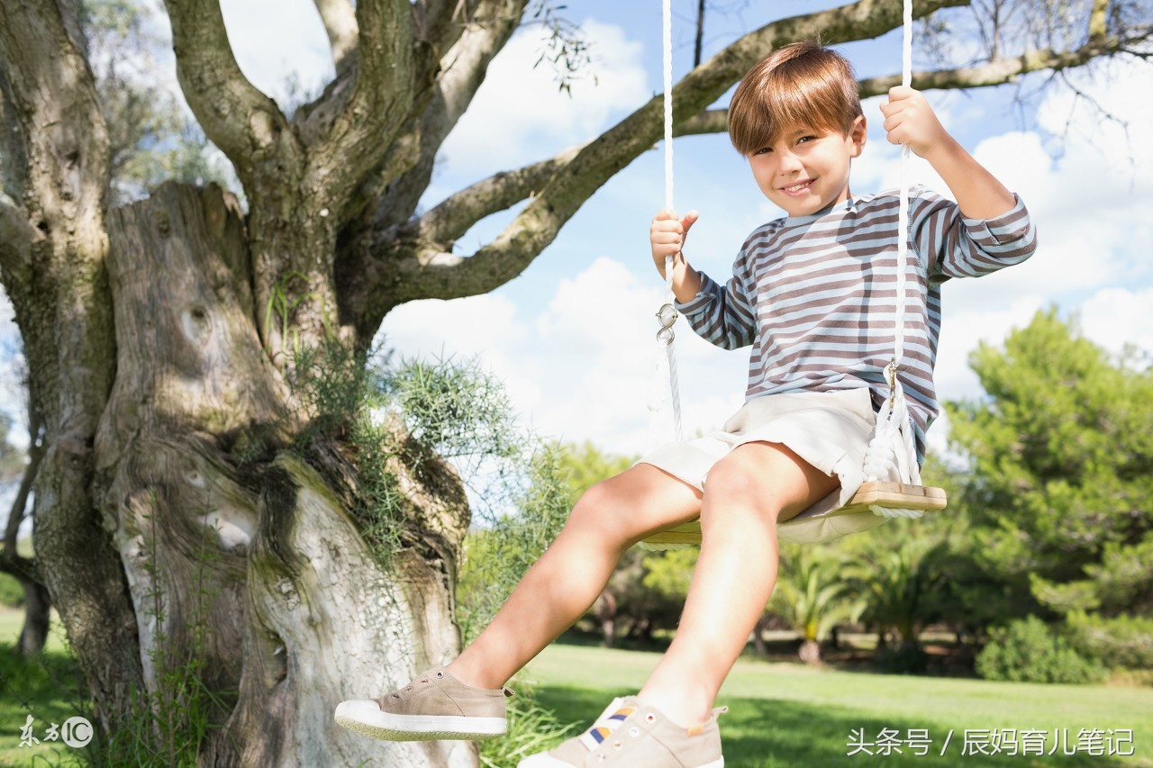 幼儿园孩子的衣着注意事项,宝宝上幼儿园衣服要穿几天