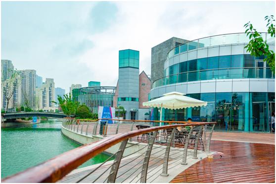 国际巨星与成龙,成龙国际影迷见面会