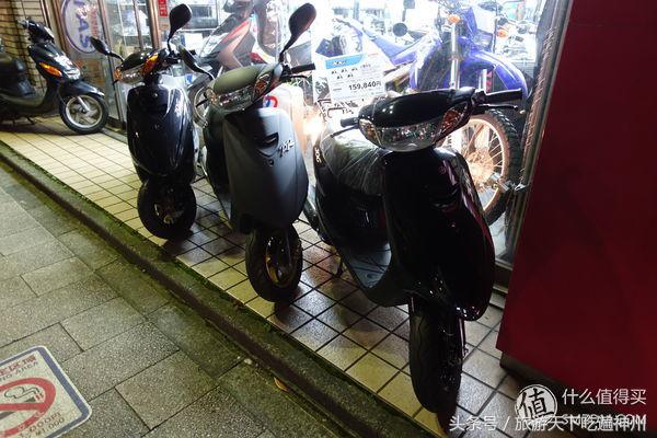 夫妻逛街买买买,夫妻日常买买买