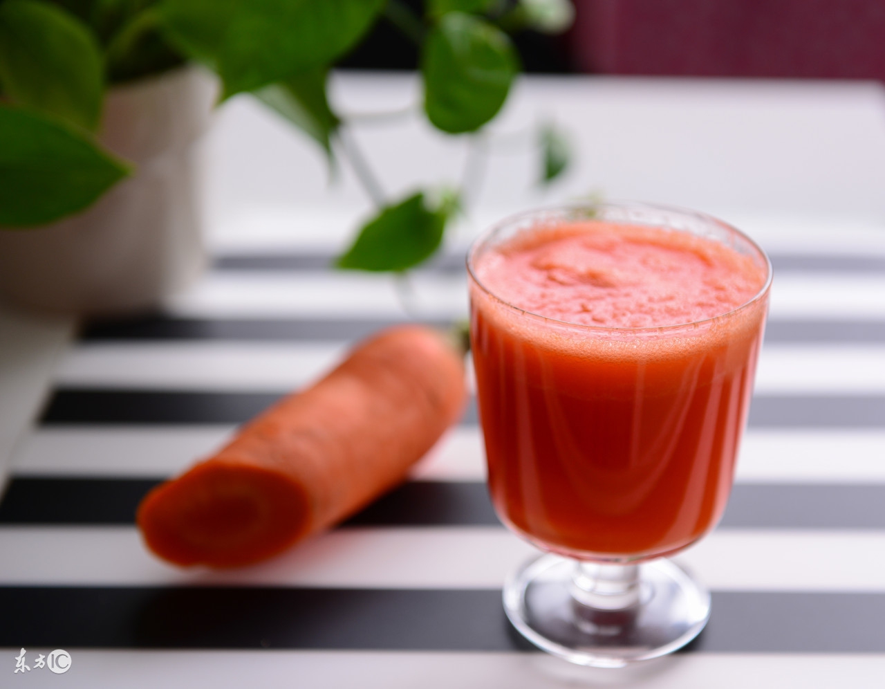 美容科医生汤爱荣:年轻人防止老年斑,这8招管用!