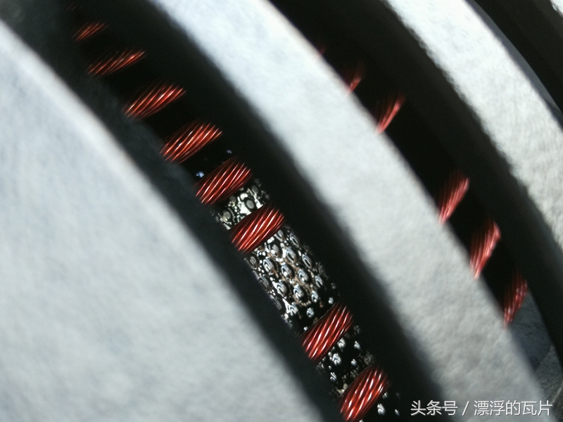 老式电磁炉用一般的锅炒菜会糊吗,电磁炉out2烧了