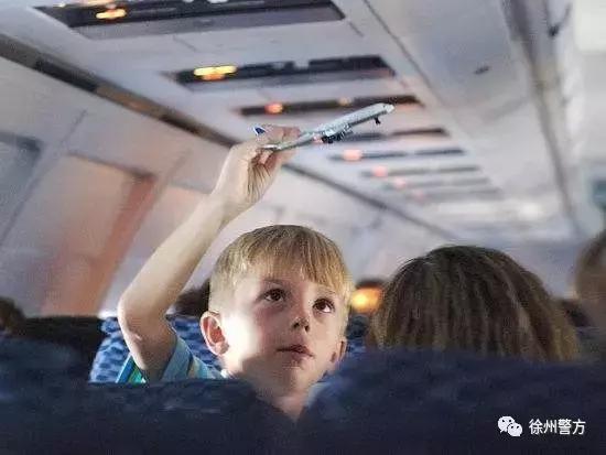 国内航班身份证没带怎么办,乘飞机身份证过期怎么办深圳航空