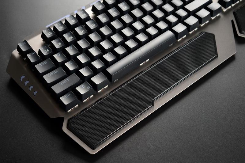 装甲键盘,eti119刀锋机械键盘测评