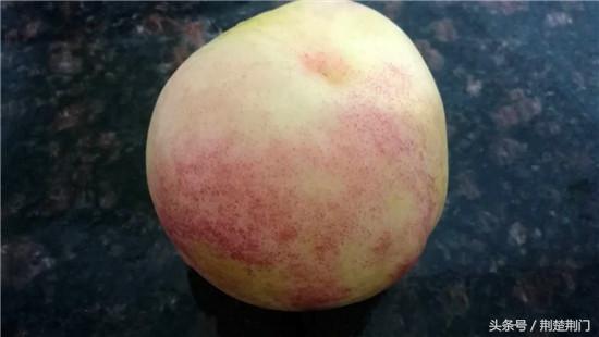 洗桃子如何去毛不用盐,怎样清洗桃子上的桃毛