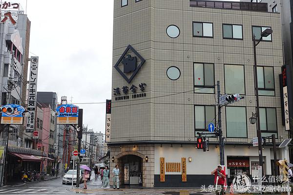 夫妻逛街买买买,夫妻日常买买买