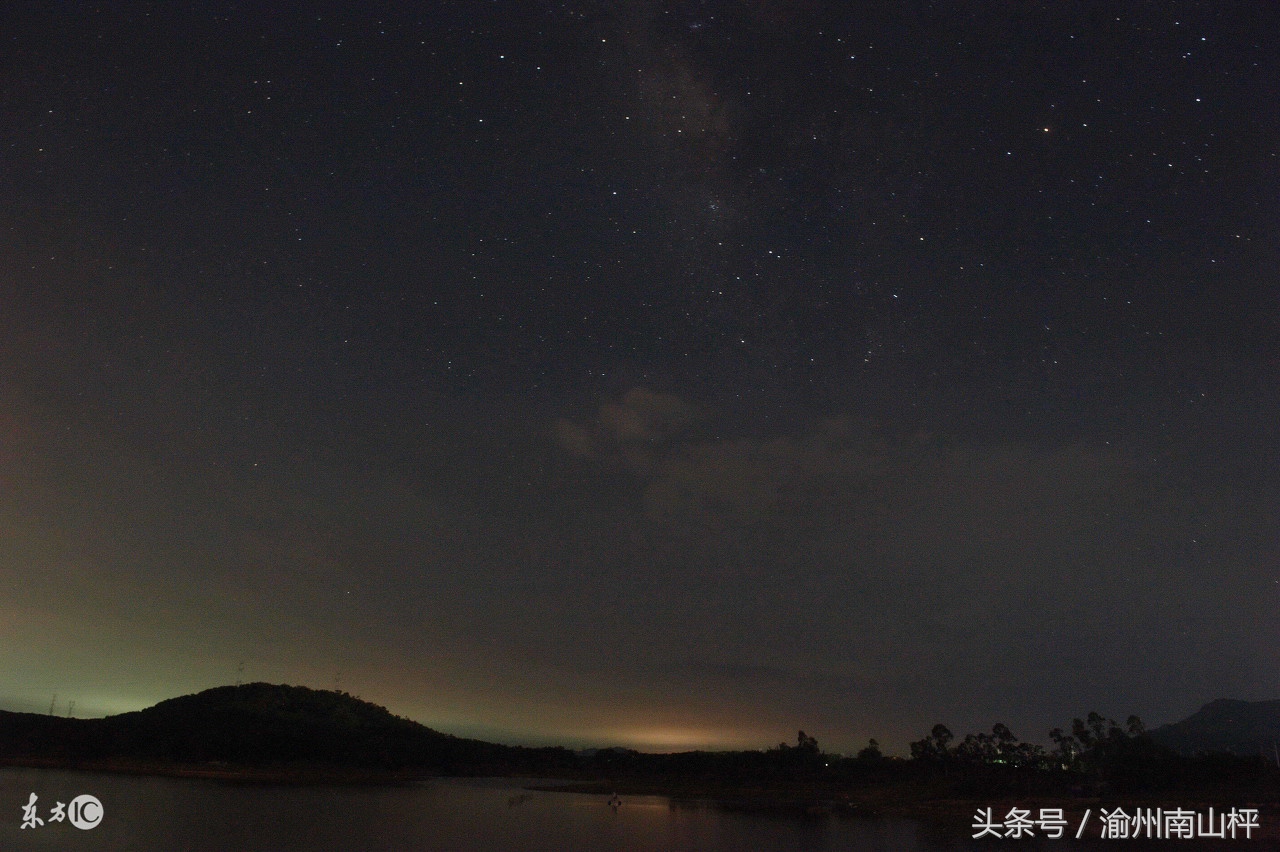 也许你已淡忘，那些年，我欠你一句我爱你，哪怕是乘着酒劲说的！