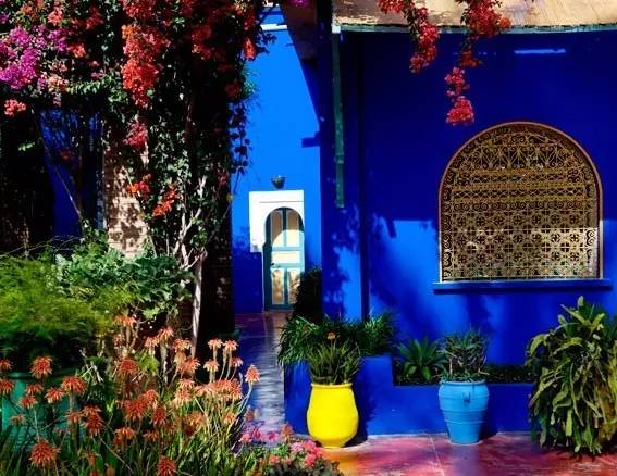 时装大师圣罗兰的秘密花园到底什么样?