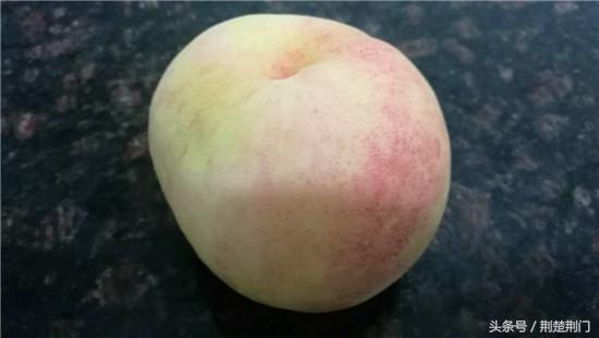 洗桃子如何去毛不用盐,怎样清洗桃子上的桃毛