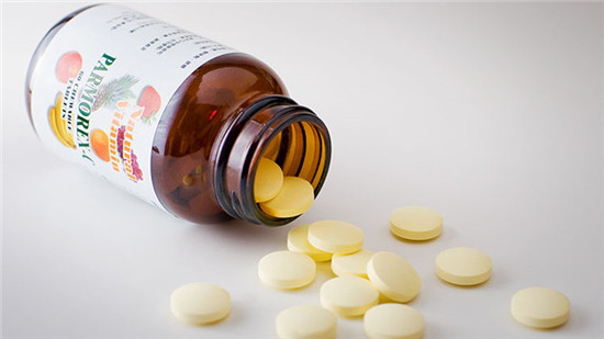 从来都没有整理过得药箱,在里面发现了这个