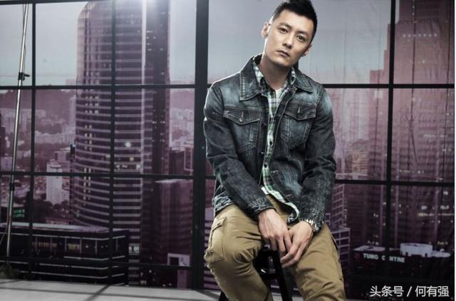 杨幂凭什么成为mk全球代言人 (杨幂同款绿色mk国内专柜多少钱)