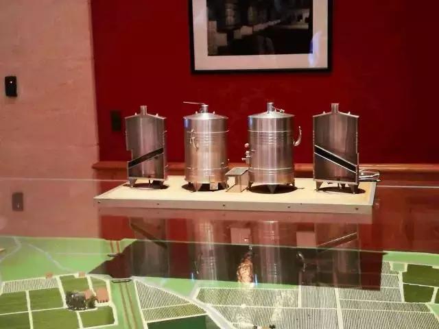 波尔多十座顶级名庄,喝遍全世界葡萄酒