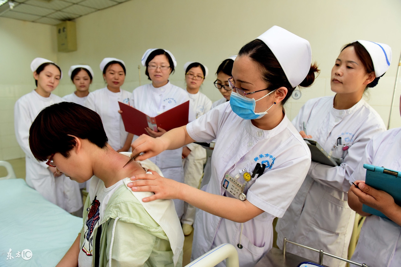 刮痧怎样才知道刮透了,刮痧要怎么才能刮透