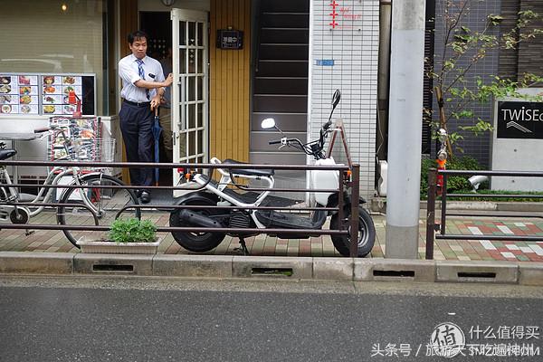 夫妻逛街买买买,夫妻日常买买买