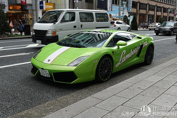 夫妻逛街买买买,夫妻日常买买买