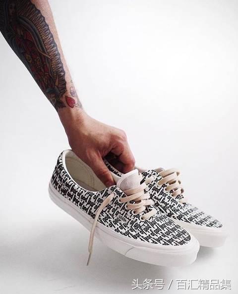 鹿晗穿风衣唱歌,鹿晗穿vans拍mv